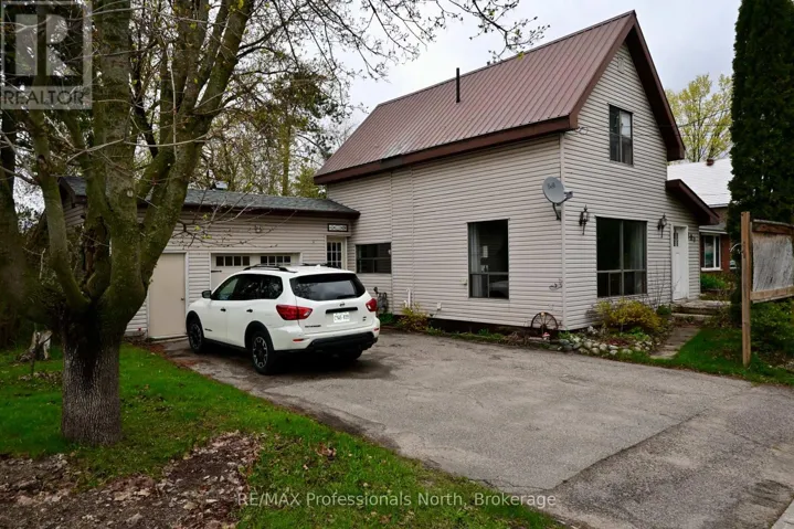 209 DILL ST STREET, Bracebridge (Macaulay), Ontario P1L1E6