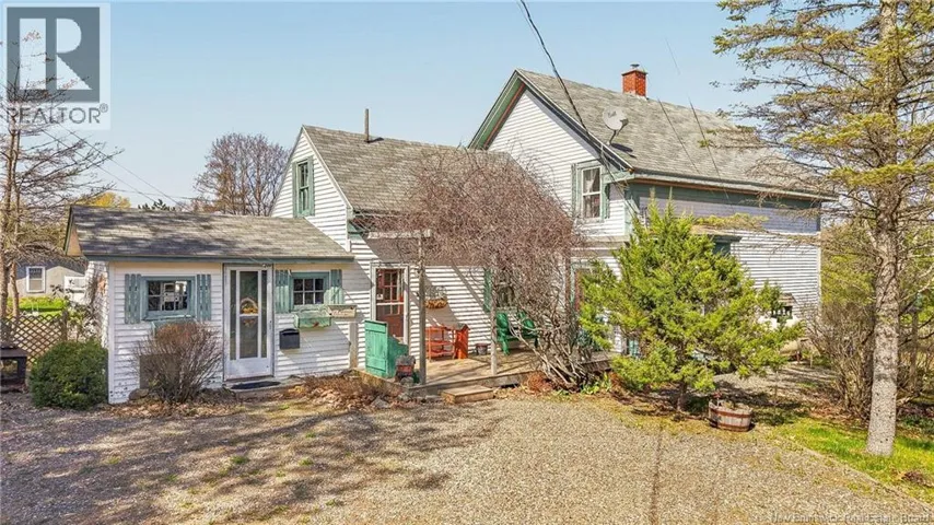 5 Pinewood Street, St. Stephen, New Brunswick E3L2W6