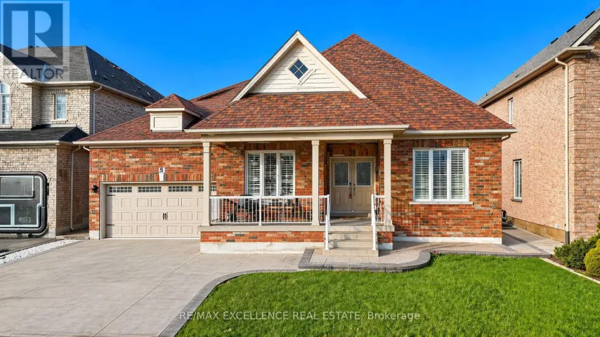 5 CASTLEGATE BOULEVARD, Brampton (Bram East), Ontario L6P2L4
