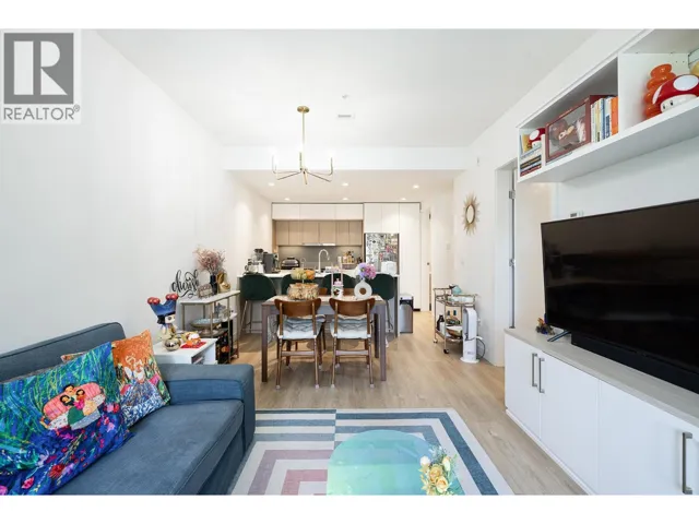 208 9888 UNIVERSITY CRESCENT, Burnaby, British Columbia V5A0G4
