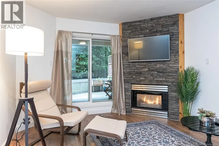 105 2710 Grosvenor Rd, Victoria, British Columbia V8T3M9