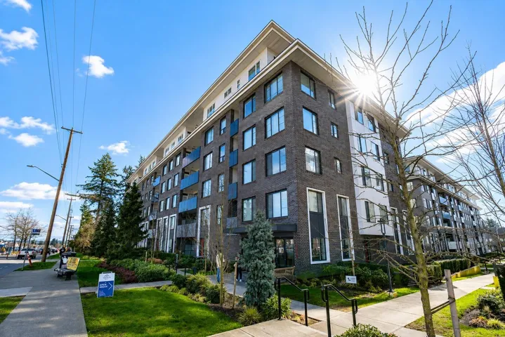 113 15858 FRASER HIGHWAY, Surrey, British Columbia V4N6X4