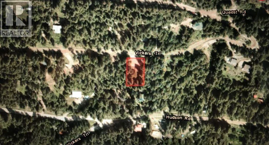 2818 Vickers Trail, Anglemont, British Columbia V0E1M8