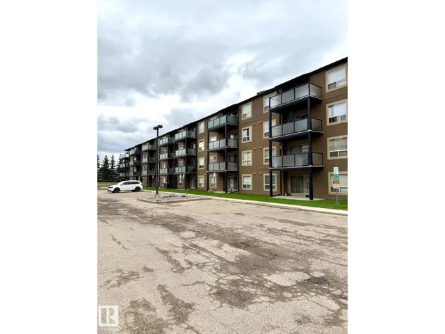 #412 13908 136 ST NW, Edmonton, Alberta T6V1X4