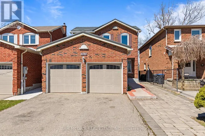 6282 CAMGREEN CIRCLE, Mississauga (East Credit), Ontario L5N4M6