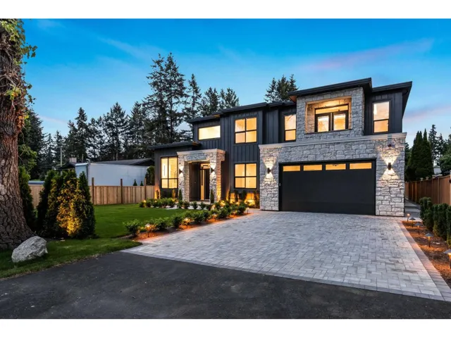 20372 42 AVENUE, Langley, British Columbia V3A3A7