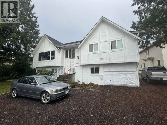 10251 BLUNDELL ROAD, Richmond, British Columbia V6Y1K9