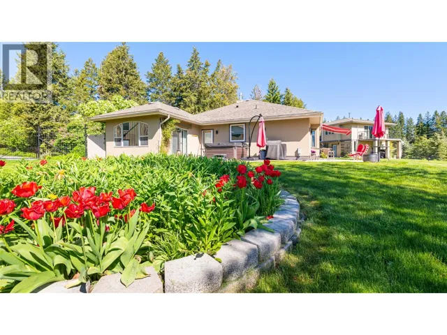 210 21 Highway, Lister, British Columbia V0B1G2