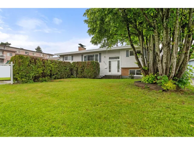 46057 MELLARD AVENUE, Chilliwack Proper East, Chilliwack, British Columbia V2P2Y8