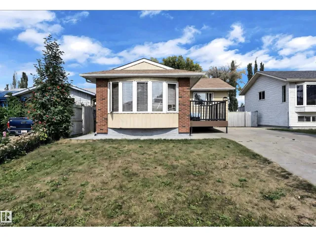 3520 19 AV NW, Edmonton, Alberta T6L2Z9