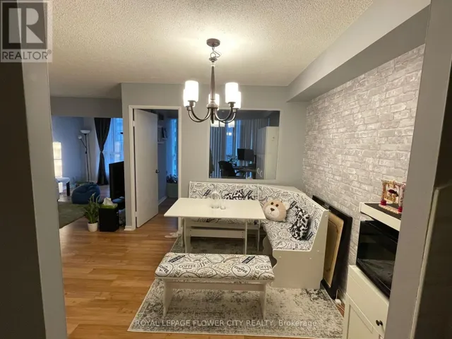 1008 - 145 HILLCREST AVENUE, Mississauga (Cooksville), Ontario L5B3Z1