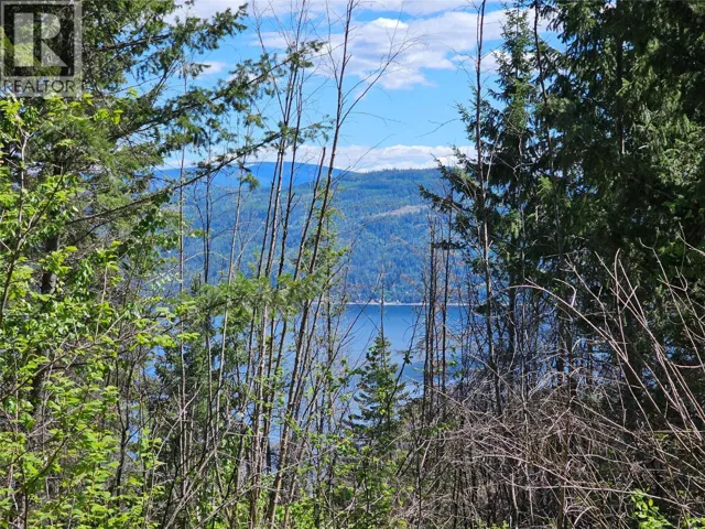 4402 Leopold Road, Scotch Creek, British Columbia V0E1M5