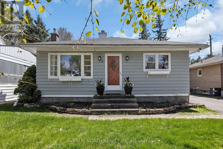 934 WESTON DRIVE, Ottawa, Ontario K1G1X2