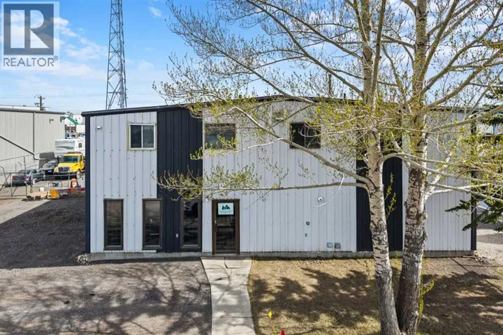 1020 Laut Avenue, Crossfield, Alberta T0M0S0