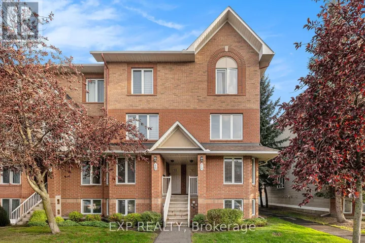 74 LAKEPOINTE DRIVE, Ottawa, Ontario K4A5E5