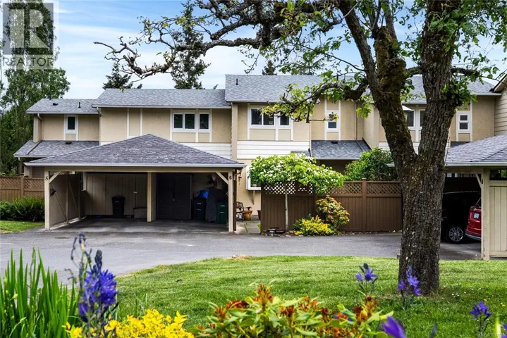 6 3981 Nelthorpe St, Saanich, British Columbia V8X3Z2
