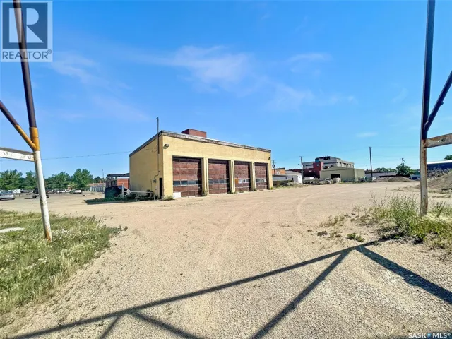503 North Railway STREET W, Swift Current, Saskatchewan S9H4T4