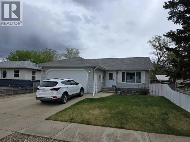 5205 55 Street, Taber, Alberta T1G1M6