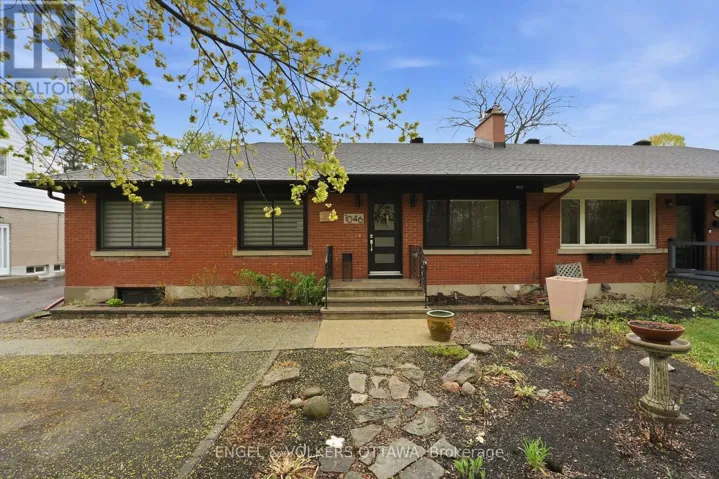 1046 FISHER AVENUE, Ottawa, Ontario K1Z6P6