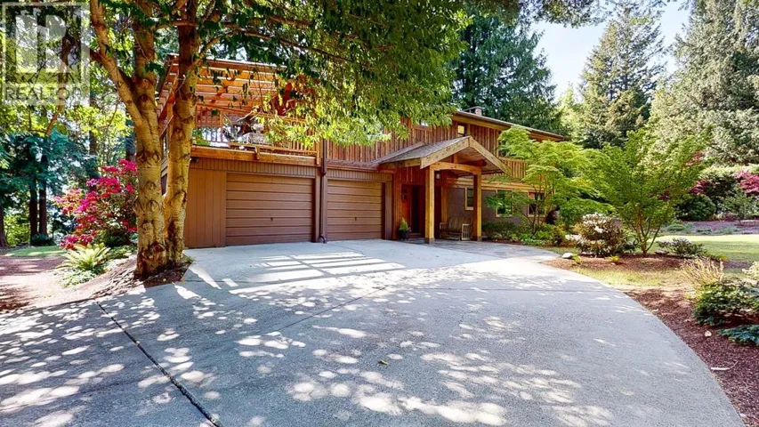 8115 REDROOFFS ROAD, Halfmoon Bay, British Columbia V7Z1C7