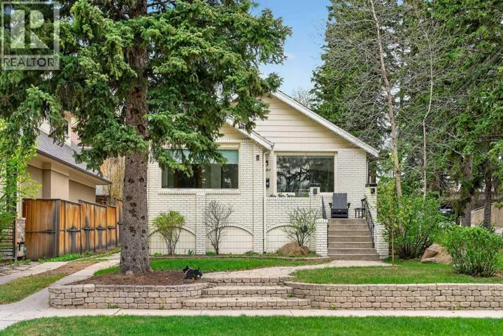 924 7A Street NW, Calgary, Alberta T2M3H2