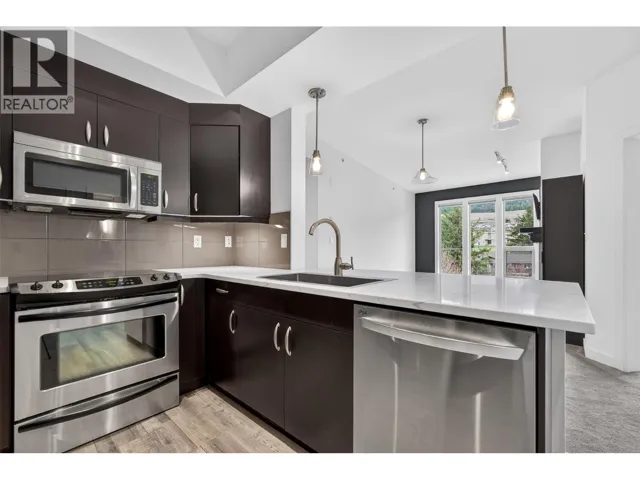 7343 Okanagan Landing Road Unit# 2402, Vernon, British Columbia V1H2J6