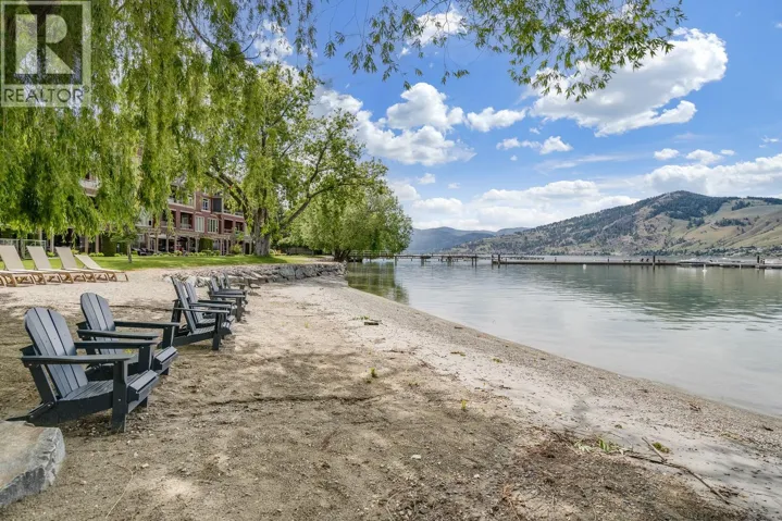 7343 Okanagan Landing Road Unit# 2402, Vernon, British Columbia V1H2J6