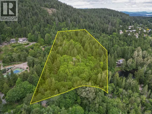 8278 Thomson Pl, Central Saanich, British Columbia V8M1S1