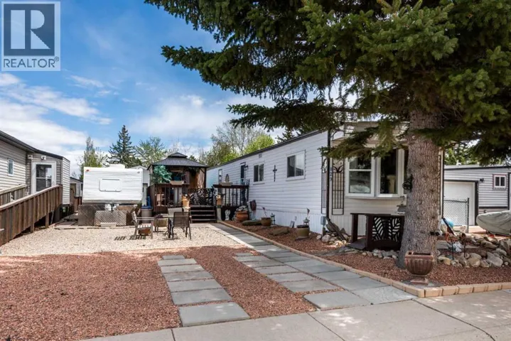 829 Bayview Road, Strathmore, Alberta T1P1E1