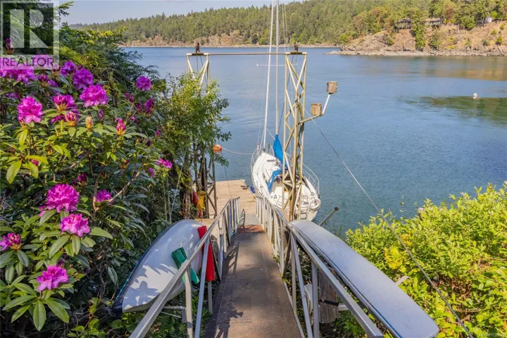 1602 Chart Dr, Pender Island, British Columbia V0N2M2
