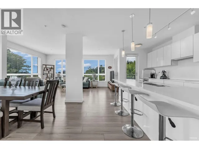 408 1621 HAMILTON AVENUE, North Vancouver, British Columbia V7P0B6