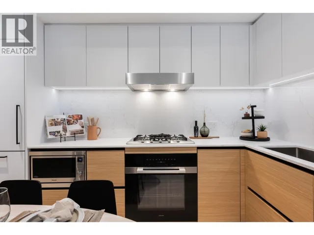 224 471 W 28TH AVENUE, Vancouver, British Columbia V5Y0P2
