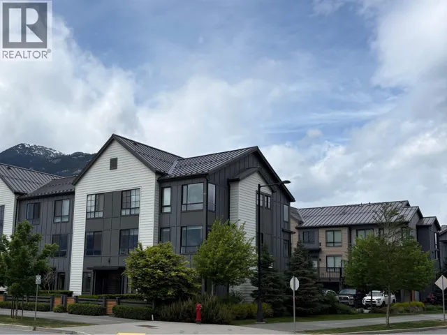 1348 HALYARD PLACE, Squamish, British Columbia V8B2A1