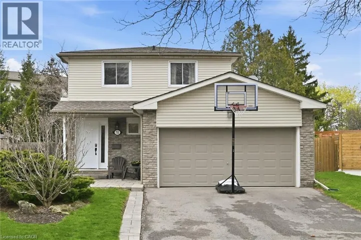712 AUBURN Crescent, Burlington, Ontario L7L5B2