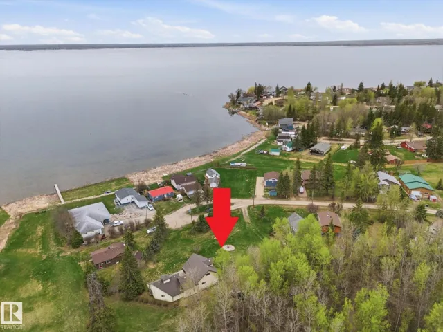217 2 Street Ross Haven, Rural Lac Ste. Anne County, Alberta T0E1A0