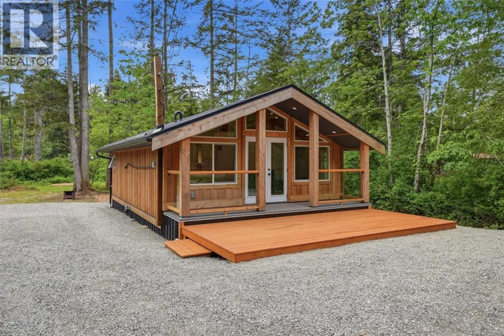 675 Little Blvd, Gabriola Island, British Columbia V0R1X3