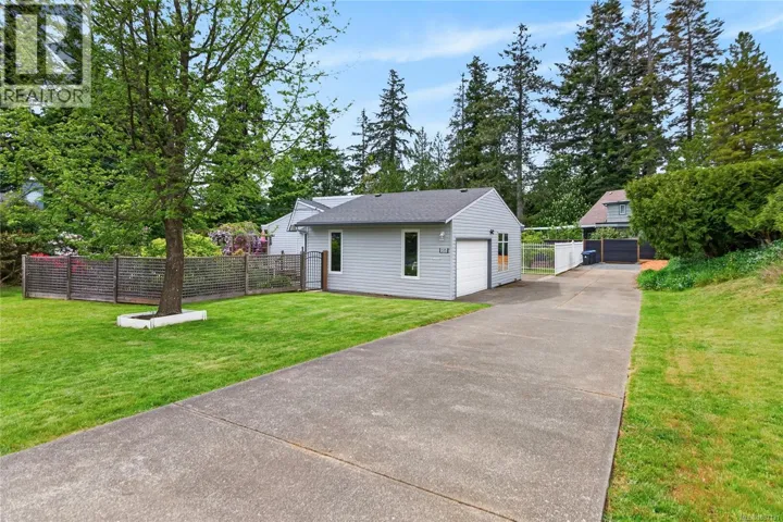 375 Georgia Crt, Comox, British Columbia V9M2W2