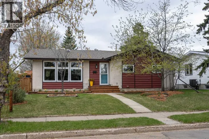 30 Montclare Avenue, Camrose, Alberta T4V2K8