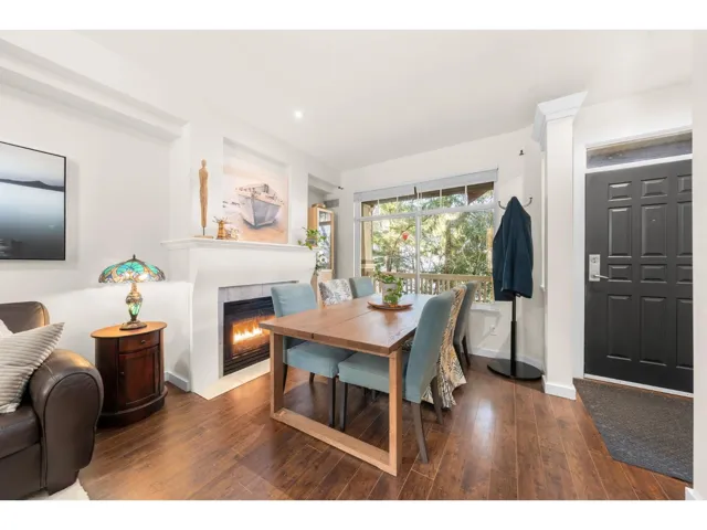 41 2678 KING GEORGE BOULEVARD, Surrey, British Columbia V4P1H6