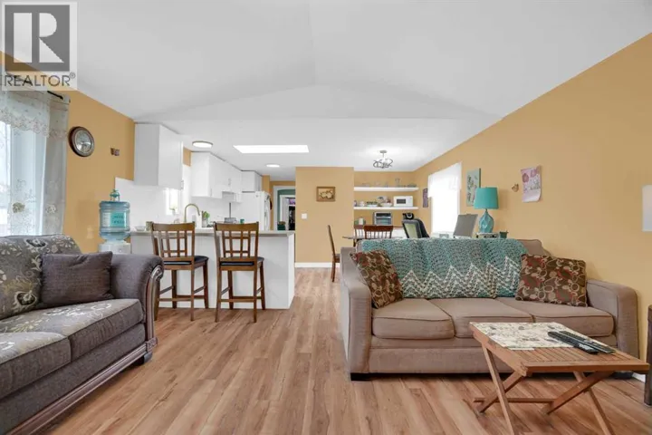 118 Heritage Drive, Okotoks, Alberta T1S1M4