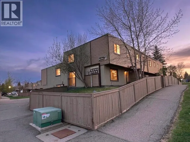 148, 3809 45 Street SW, Calgary, Alberta T3E3H4