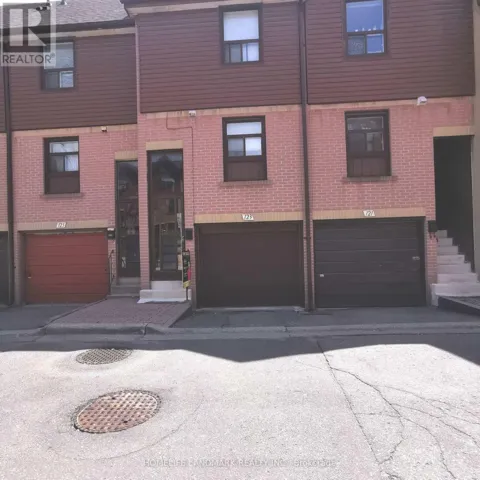123 - 275 BROADVIEW AVENUE, Toronto (South Riverdale), Ontario M4M3H5
