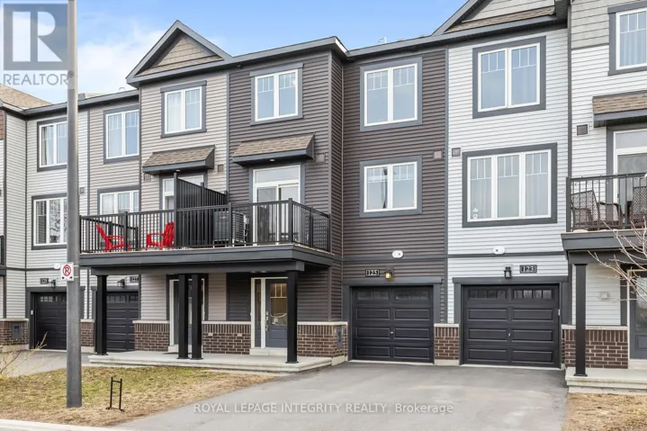 125 ATTWELL PRIVATE, Ottawa, Ontario K2K0P6