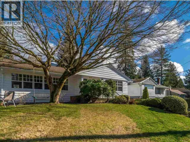 1090 RUTHINA AVENUE, North Vancouver, British Columbia V7R2E6
