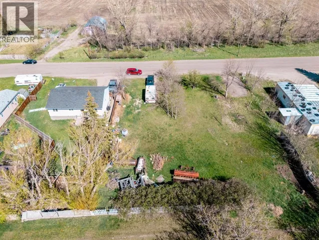 827 2 Street E, Cardston, Alberta T0K0K0