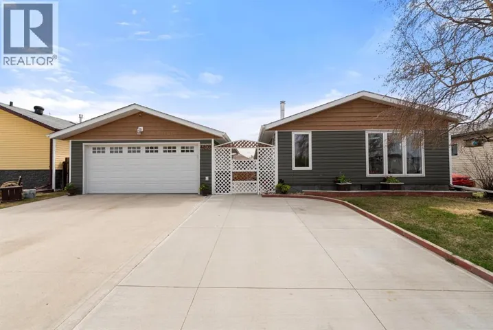 4809 55 Avenue, Camrose, Alberta T4V4J6