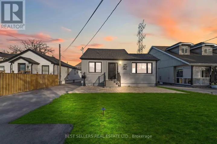 599 BEACH BOULEVARD, Hamilton (Hamilton Beach), Ontario L8H6X8