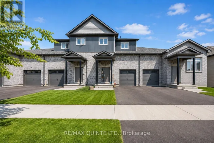 72 MARKLAND AVENUE, Prince Edward County (Picton), Ontario K0K2T0