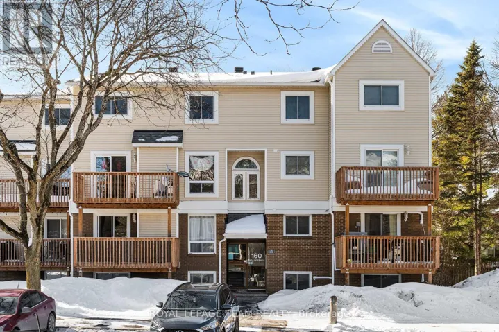 4 - 160 FENERTY COURT, Ottawa, Ontario K2L3A7