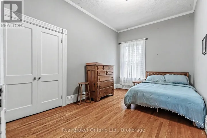 780